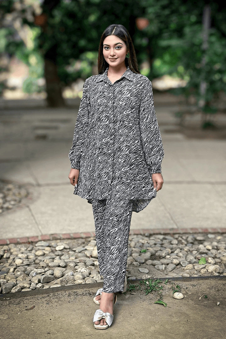 Showstopper Wild Streak Loose Fitted Co-ord Set 1224 000368