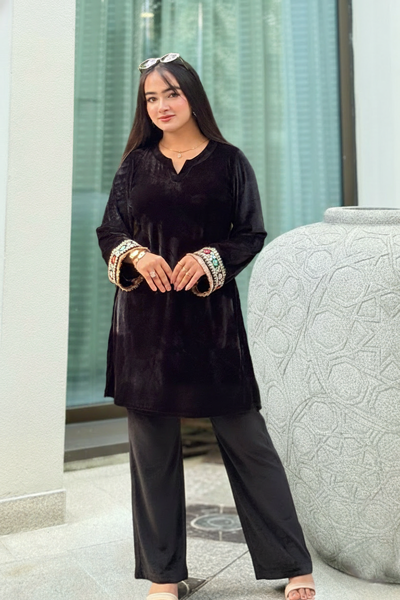 Zari Midnight Kurti 1225 000457